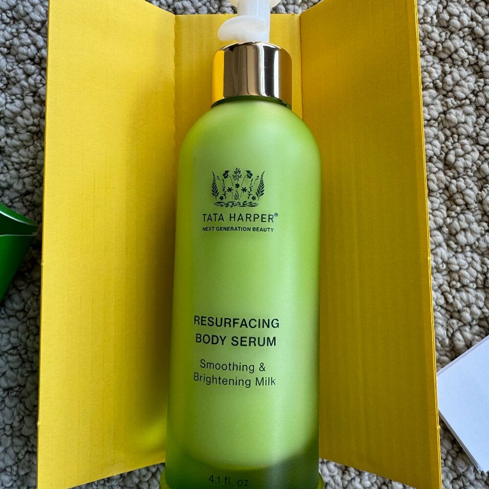 NEW Tata Harper Resurfacing Body Serum Smoothing & Brightening Milk 4.1 fl oz